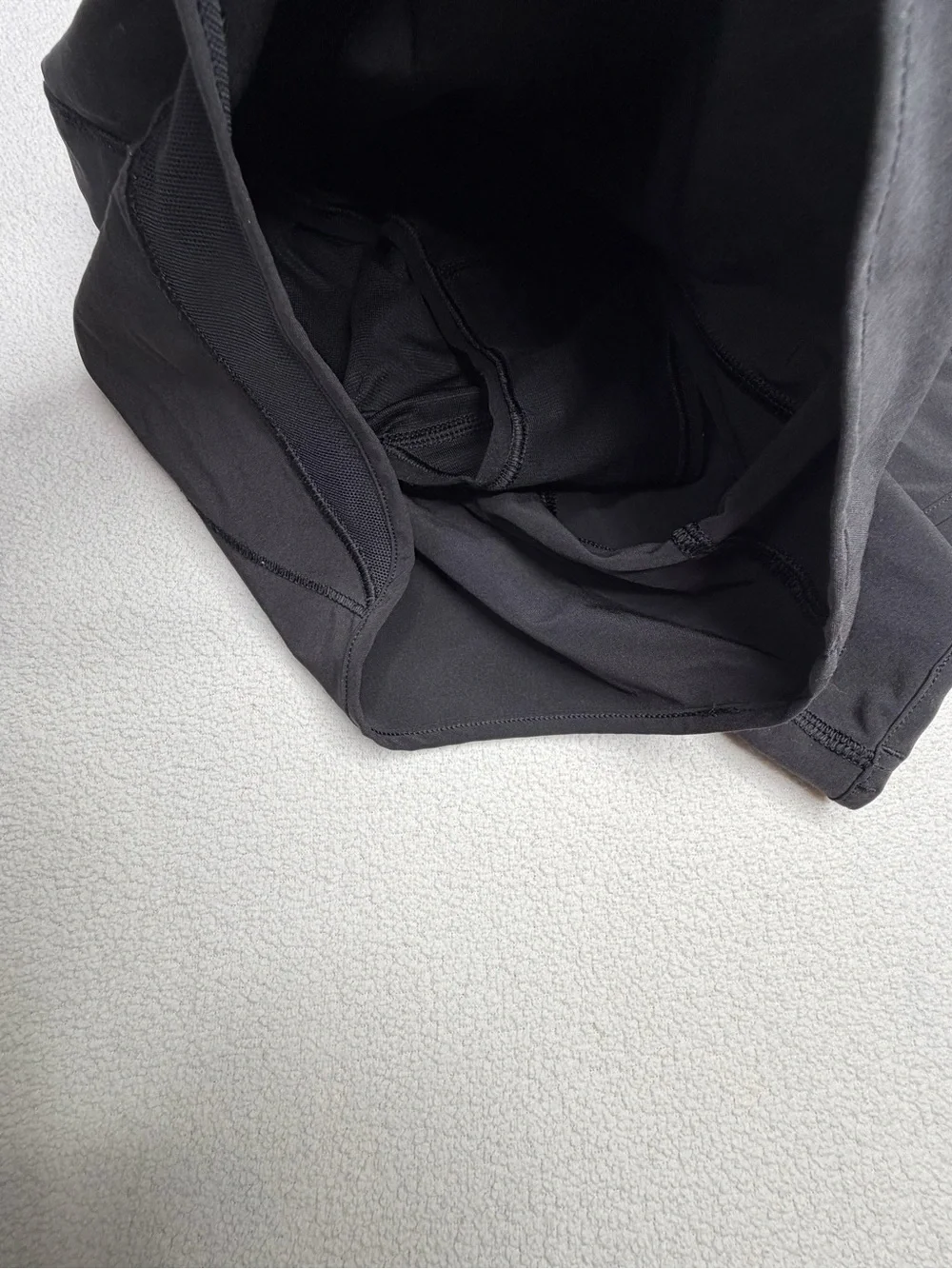 Lululemon Hotty Hot Short II *Long 4"
•Black🖤 - Picture 11 of 15